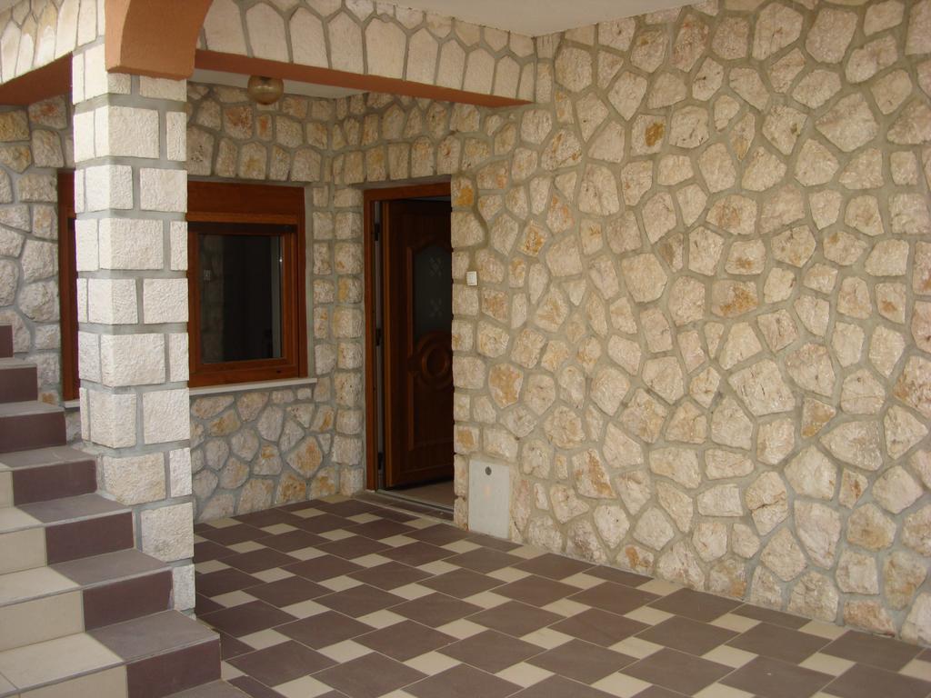 Apartments Klara Novi Vinodolski Rum bild